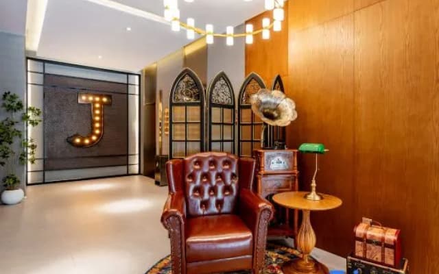 James Joyce Coffetel Hotel (Hohhot Nan Erhuan Road Wuliying Subway Station)