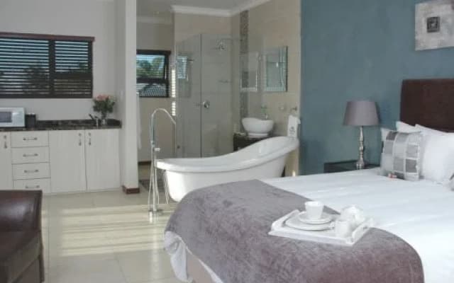 36 On Bonza Boutique Hotel