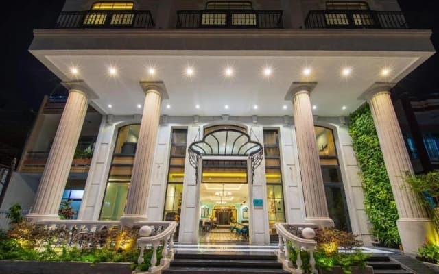 The Now Boutique Hotel & Apartment