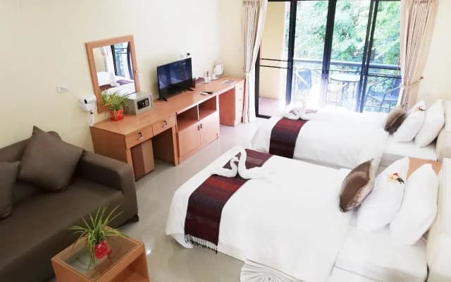 Chiangrai Lake Hill Resort