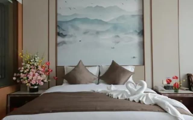 Lijing Jianguo Hotel
