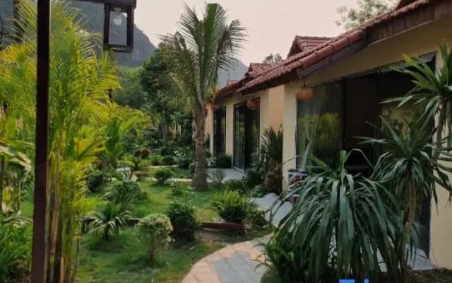 Scenic Mountain Ecolodge Ninh Binh