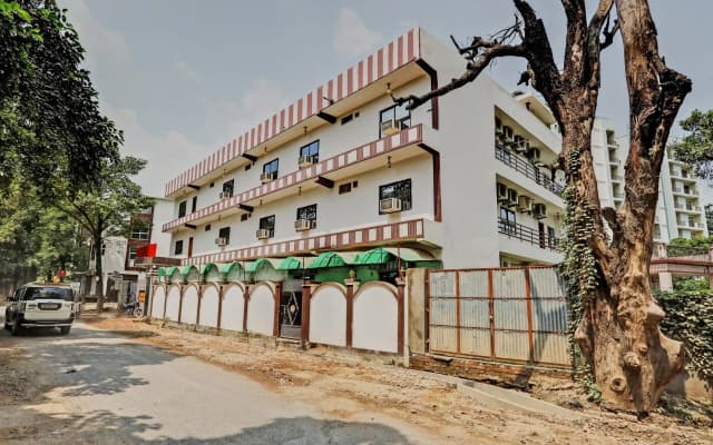 Lotus Hotel Inn