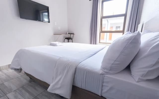 Ecomotel O.R Tambo Intl