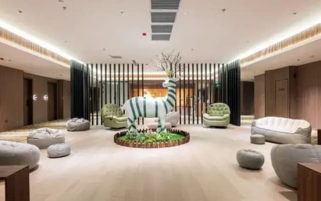 Tuke light hotel