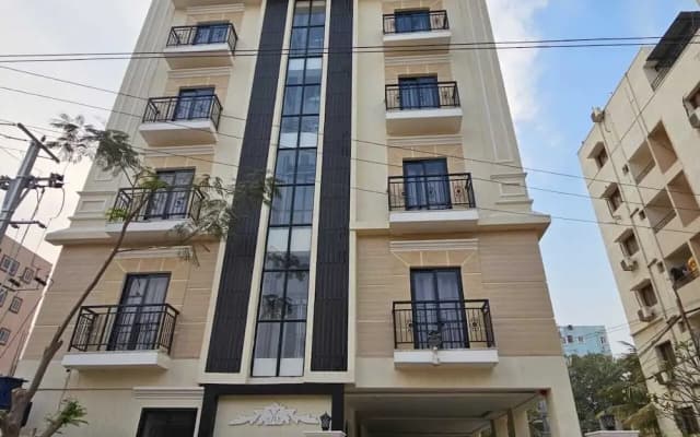 Western Suites