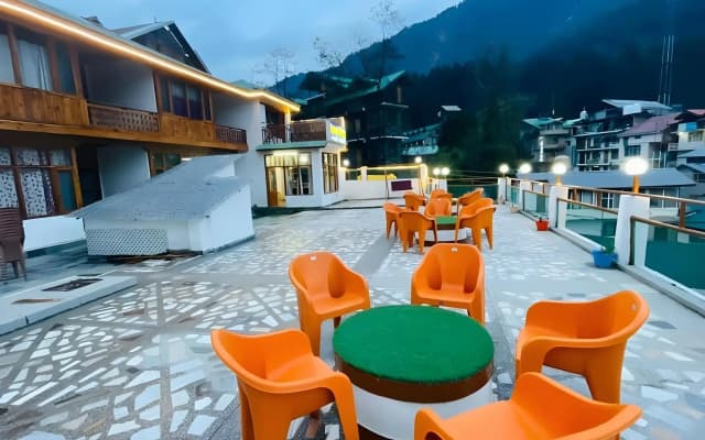 Hotel Hilltop