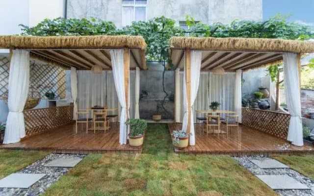 Jiuzaigou Huayujian Homestay