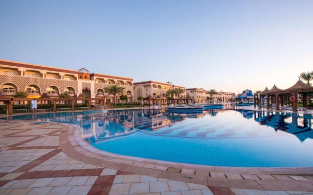 Sunrise Sentido Mamlouk Palace