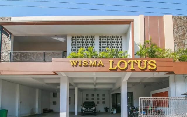 Wisma Lotus Syariah by RedDoorz