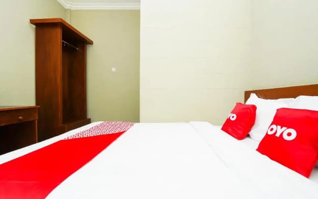 OYO 2493 Lotus Hotel Syariah