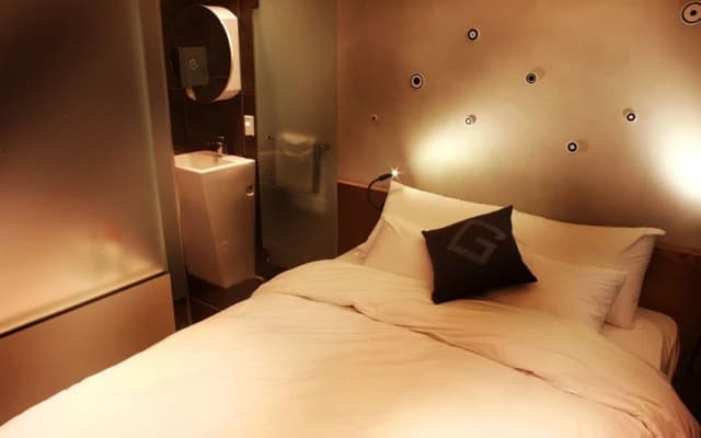 Hotel Galaxy Tour