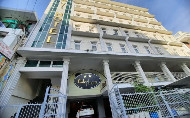Ruby Hotel