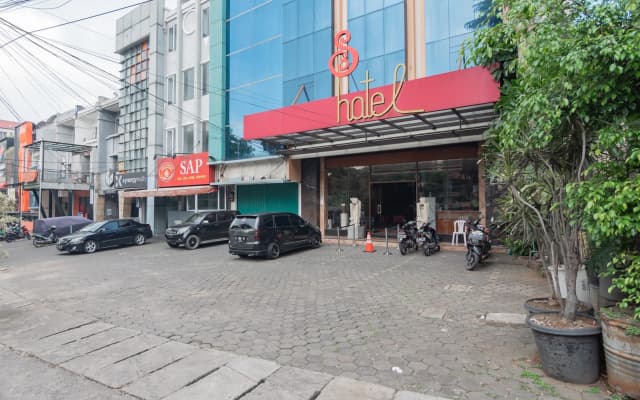 Hotel Setrasari Bandung RedPartner