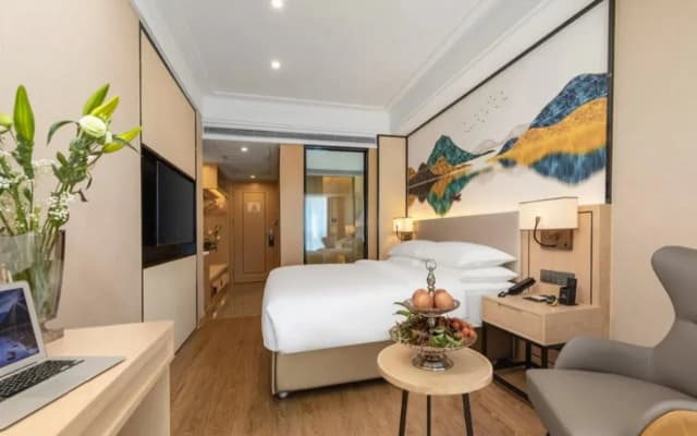 Vienna Hotel(Shunfengshan Park, Shunde)