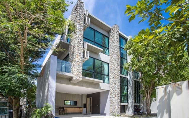 Scenic Green Hill Views 4BR Villa Jeanny