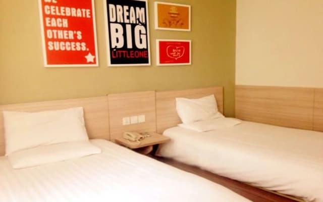 Hanting Hotel (Suzhou Guanqian Jingde Road)
