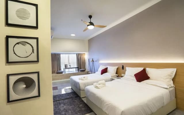 Imperio Residence with Private Bathtub by Lets Stay