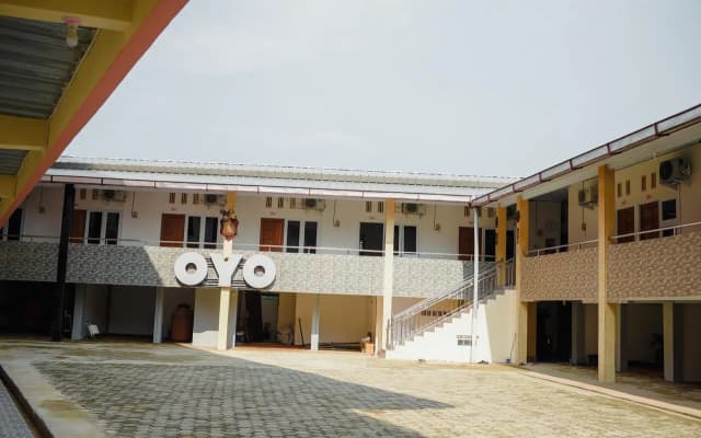 OYO 174 Desilva Bandara