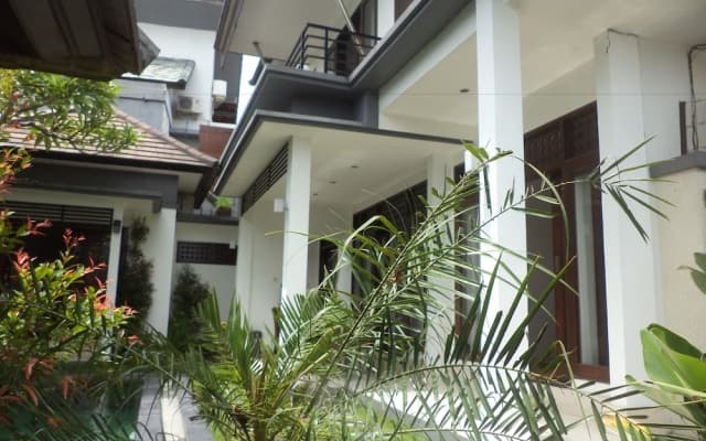 Kim Villa