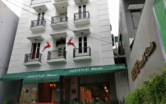 Heine Hotel