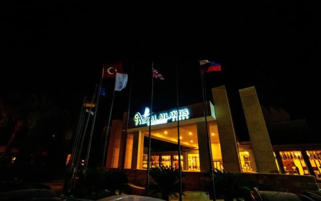 Royal Atlantis Spa & Resort