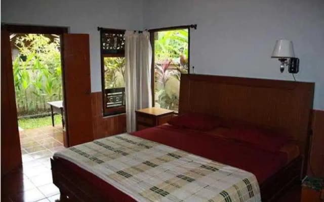 Warsa's Garden Bungalows And Spa