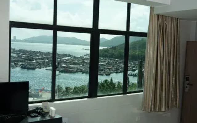 Lingshui Seaview Bay Hotel (Xincunzhen Nanwan Monkey Island Branch)