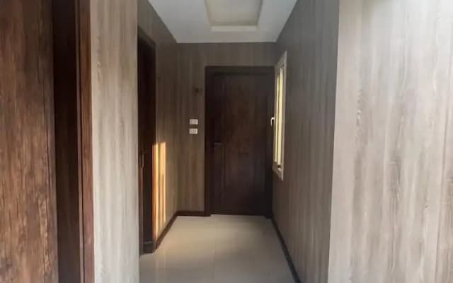 Rotana Palace Suites