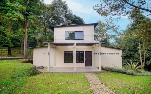 Lingga Garden House
