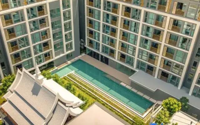 Ozone 2 Bed Condominium in Splendid Laguna Area