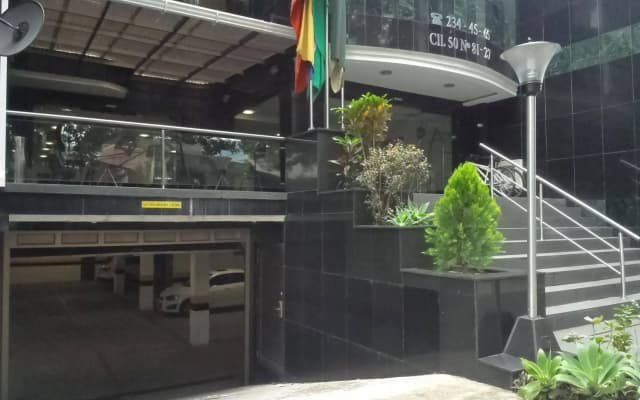 Hotel Calasanz Real