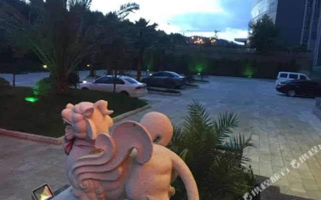Yunqi Hotel