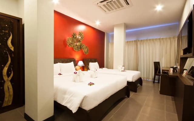 YouDee Hotel Patong (formerly Meir Jarr Hotel)