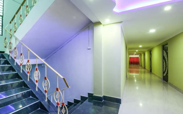OYO Flagship 70422 Hotel Lokenath