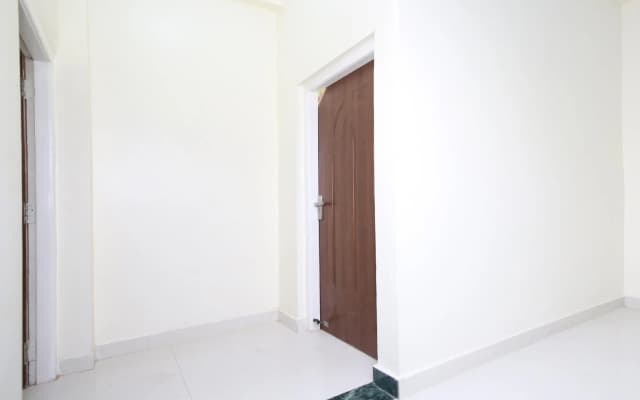OYO 41159 Hotel Royal Inn
