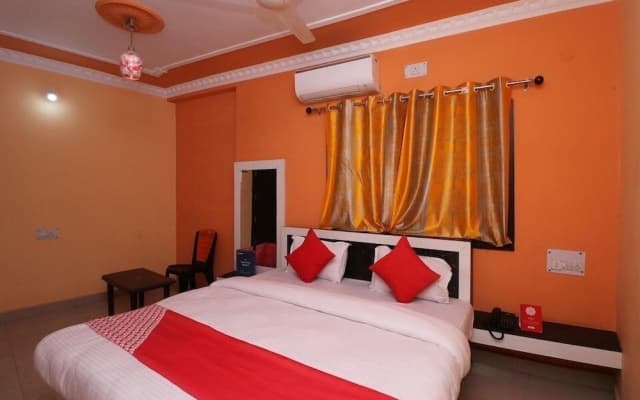 Hotel J. B Palace
