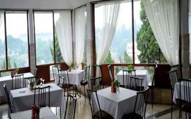 Nur Alam Hotel Lembang