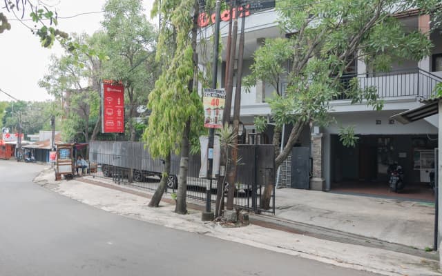 RedDoorz near Exit Toll Pasteur 4