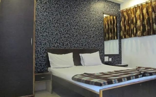 Hotel Meera Inn