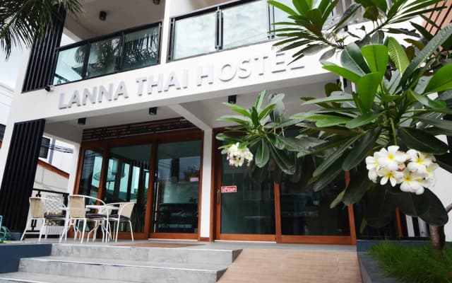 Lanna Thai Hostel Chaing Mai