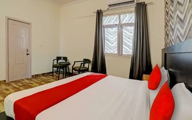 Jagdambey Hotel