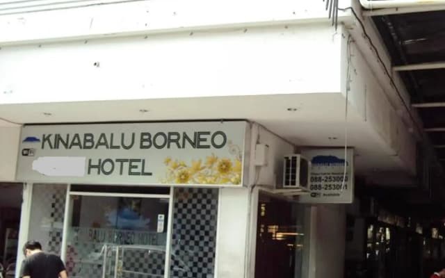 Kota Kinabalu/one borneo/suria/imago/oceanus