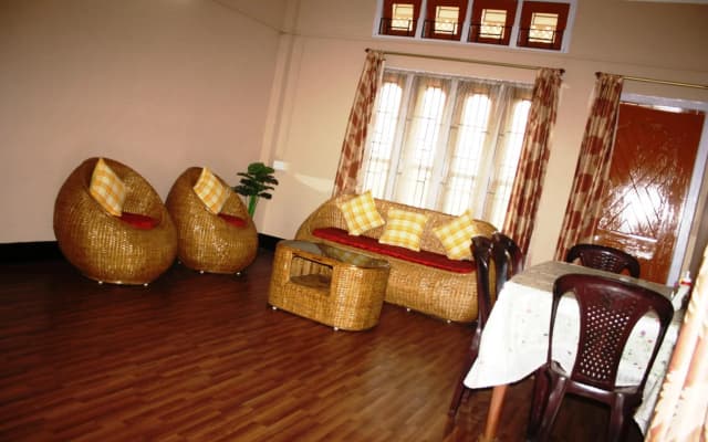 Eagle Nest Home Stay