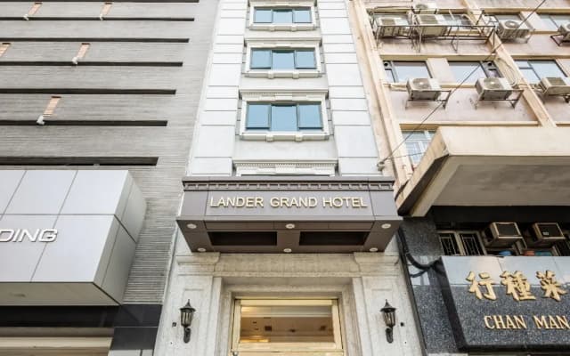 Lander Grand Hotel