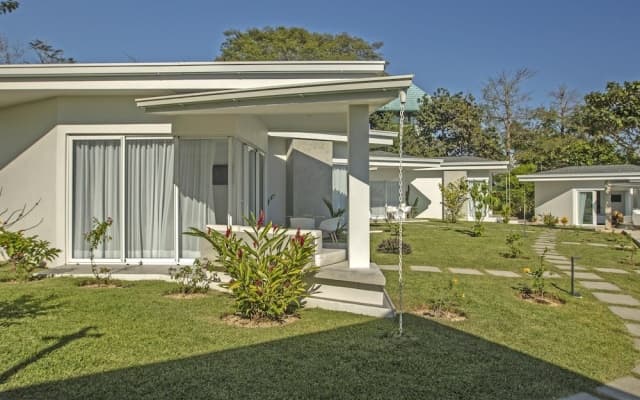 Adeluna Luxury Ocean View Villas