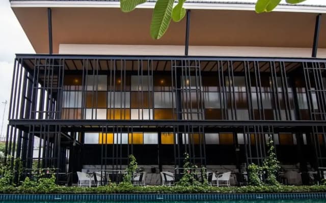 Blue Lagoon Hotel