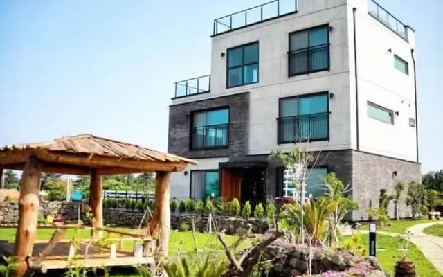 Jeju I Pension