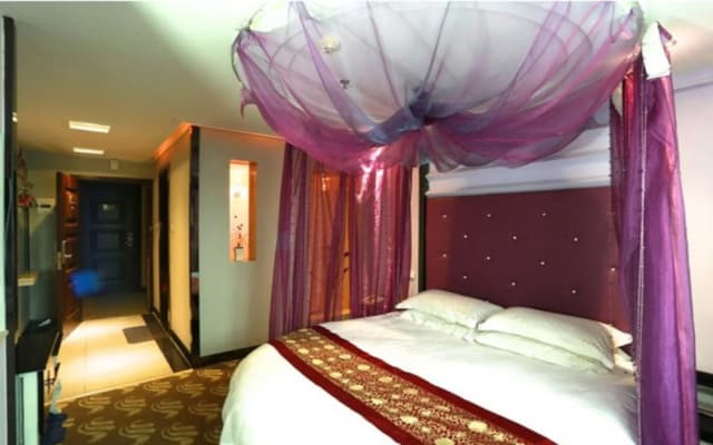 Yunjin Business Hotel (Guilin Railway Station Liangjiang Sihu Branch)