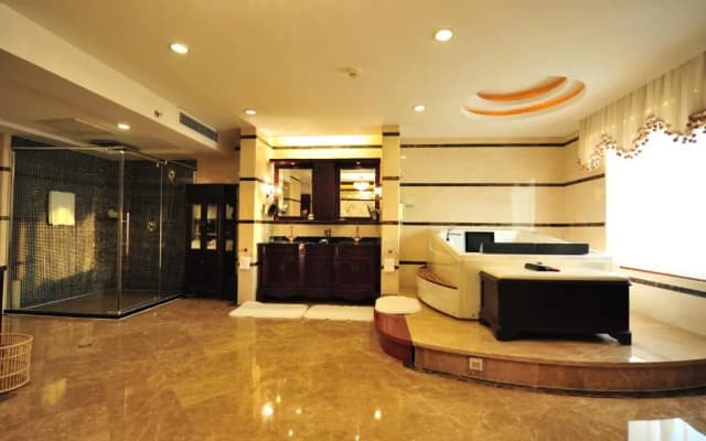 Yun-Zen Century Hotel